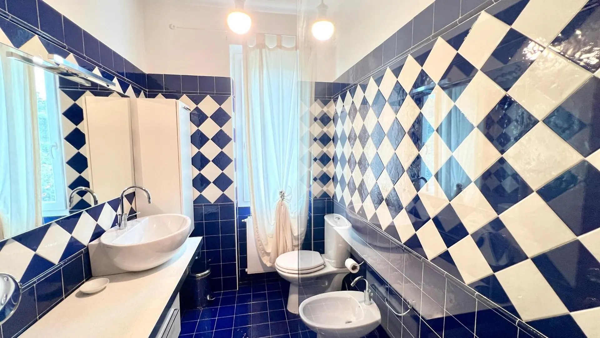 Casa Mia - Villa With Jacuzzi & Lake View Tremezzo Italien