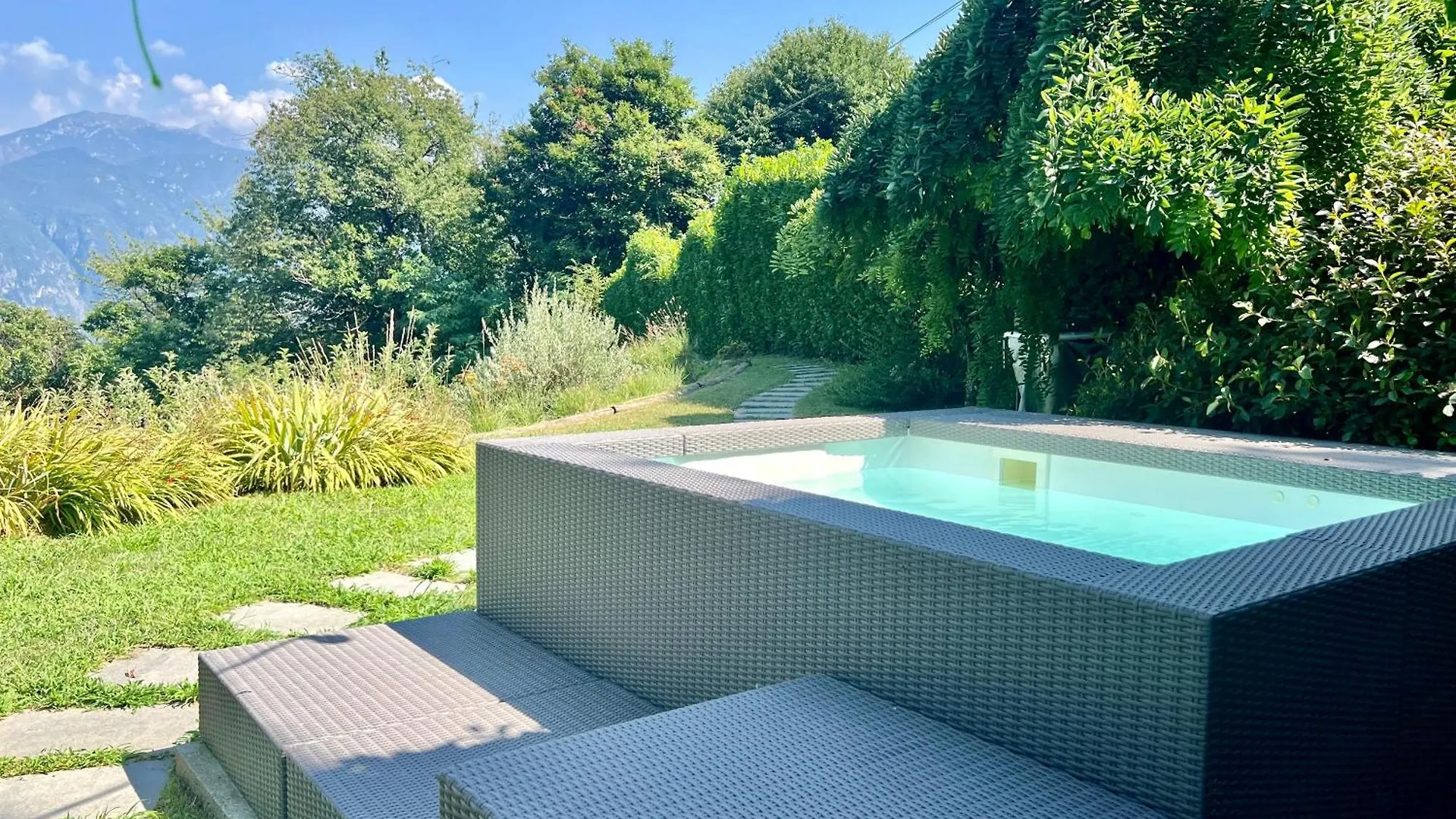 Casa Mia - Villa With Jacuzzi & Lake View 特雷梅佐 0*,  意大利